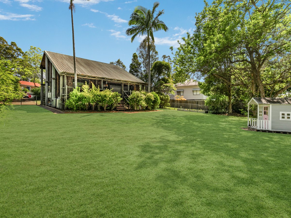 4 Purrumba Court, KARANA DOWNS
