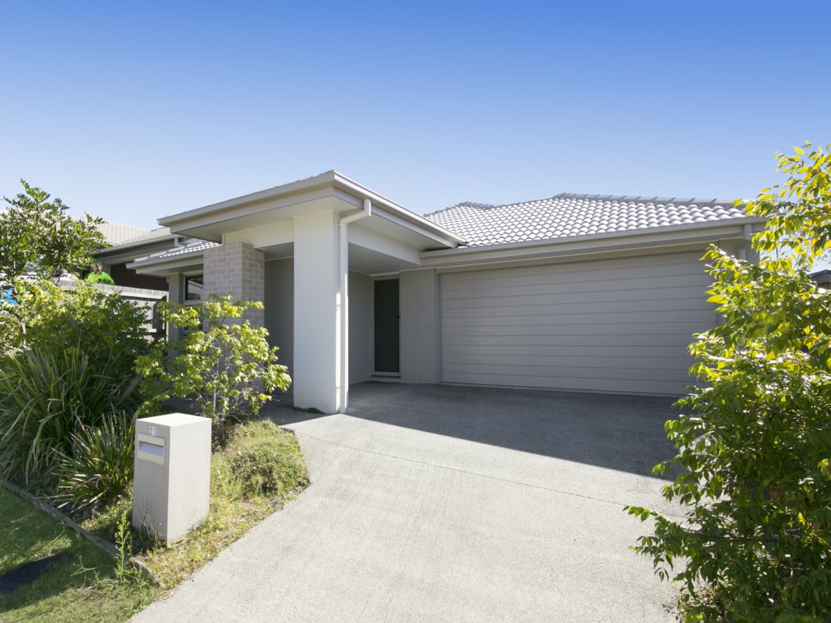 27 Neroli Drive, SPRINGFIELD LAKES